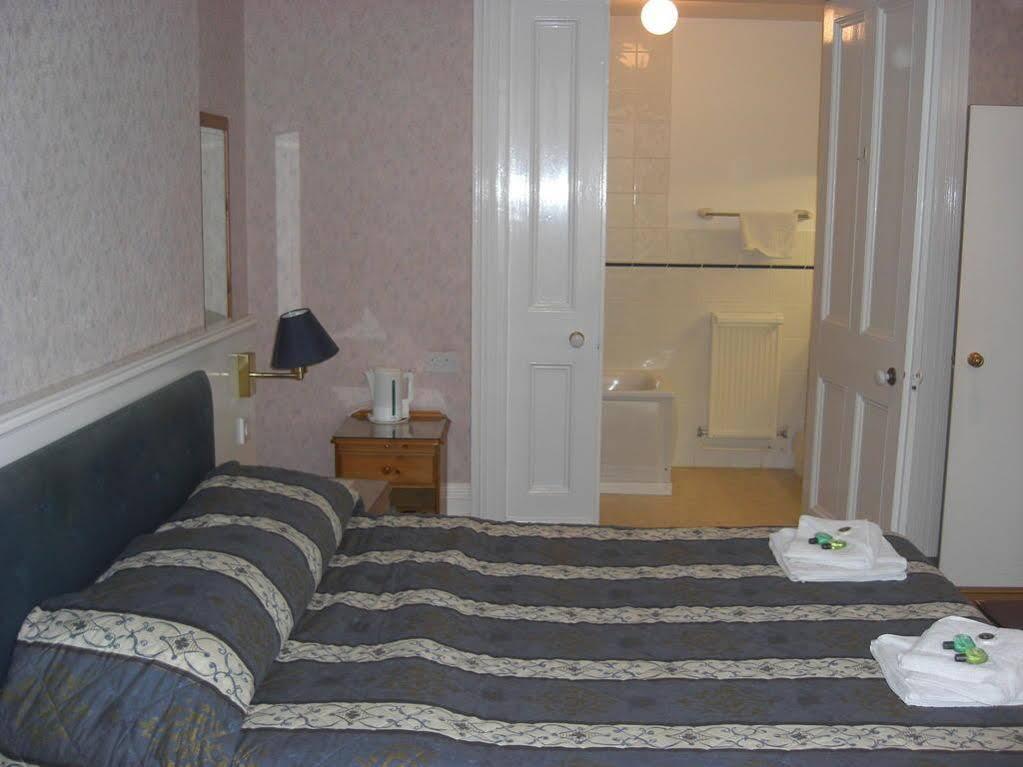 Yelf'S Hotel Ryde  Εξωτερικό φωτογραφία
