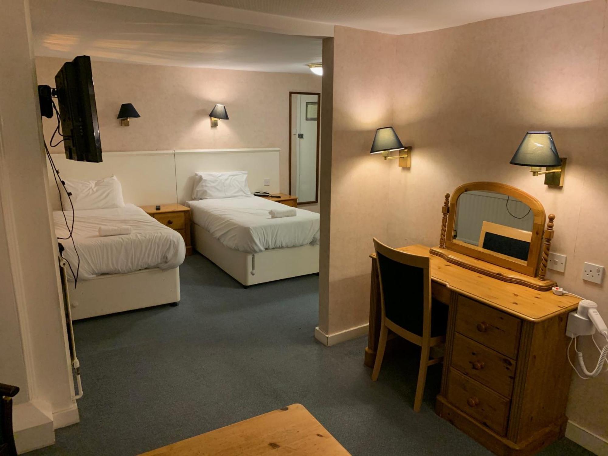 Yelf'S Hotel Ryde  Δωμάτιο φωτογραφία