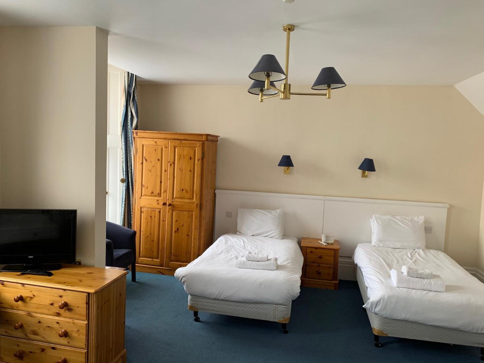 Yelf'S Hotel Ryde  Δωμάτιο φωτογραφία